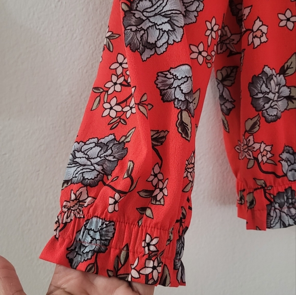 Flowers print off shoulder top- Medium - Picture 6 of 7